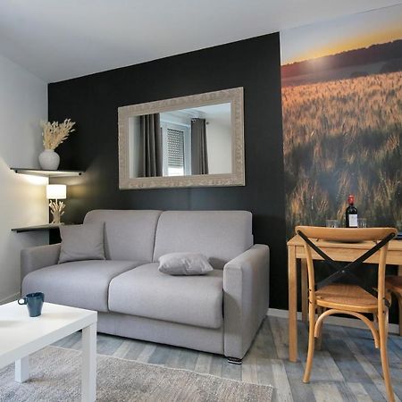 Les Champs, T2 Hypercentre Chic Et Cosy Wifi Par Sovalfi Apartment Saint-Etienne  Bagian luar foto