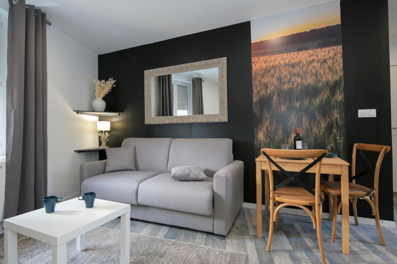 Les Champs, T2 Hypercentre Chic Et Cosy Wifi Par Sovalfi Apartment Saint-Etienne  Bagian luar foto
