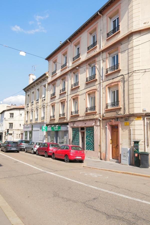 Les Champs, T2 Hypercentre Chic Et Cosy Wifi Par Sovalfi Apartment Saint-Etienne  Bagian luar foto